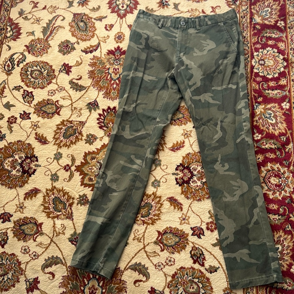 COPY - Old Navy Camo Pants Ultimate Slim 32x32